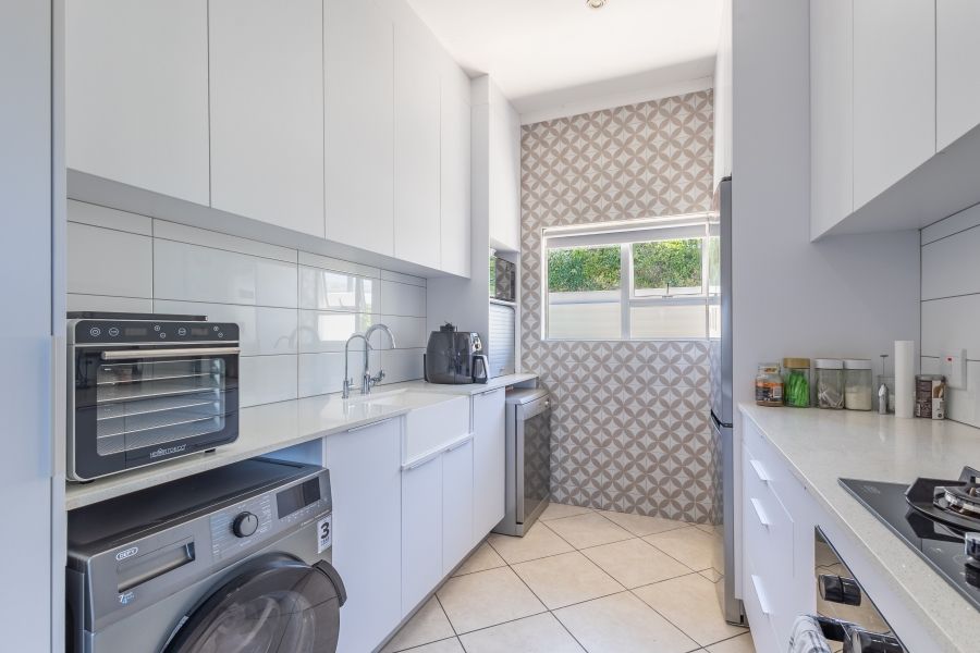 2 Bedroom Property for Sale in Hunters Estate Western Cape